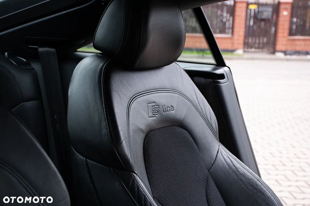 Audi TT Coupé 2.0 TDI quattro - 25