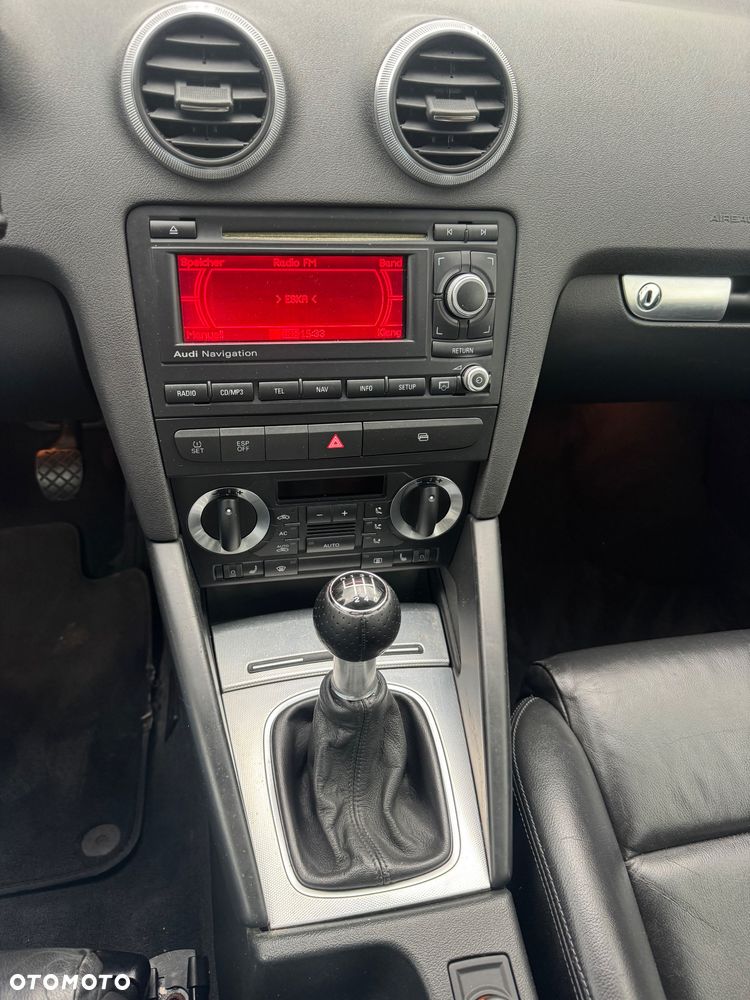 Audi A3 Cabrio 1.8 TFSI Attraction - 24