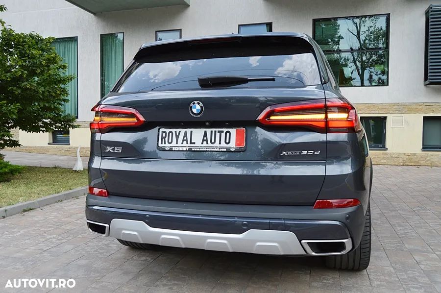BMW X5 xDrive30d - 17