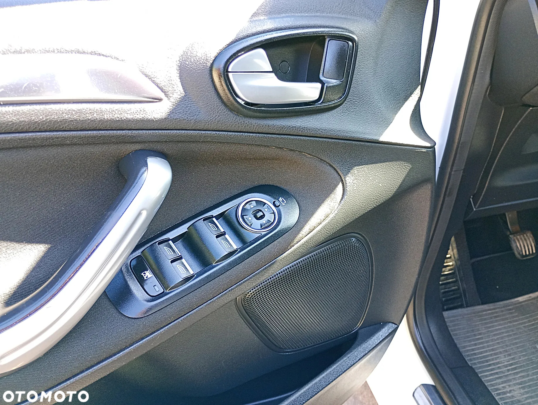 Ford S-Max - 30