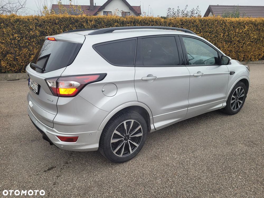 Ford Kuga - 11