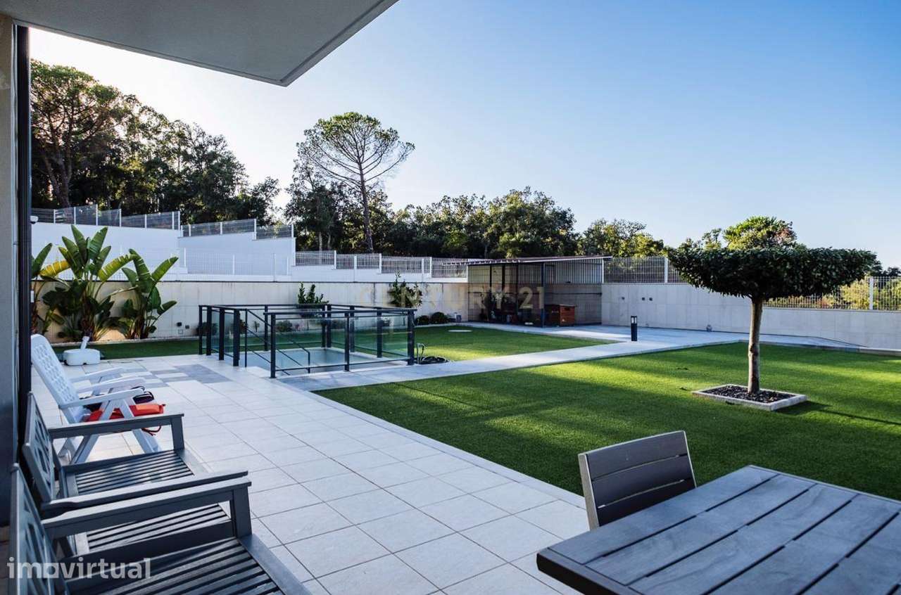 Apartamento T3 com Jardim Privativo e Vista sobre Leiria | Santa Clara - Grande imagem: 4/27