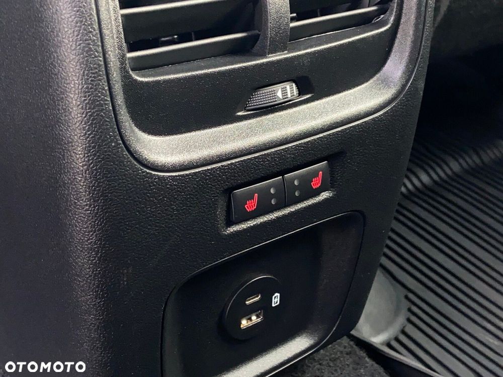 Ford Kuga 2.5P PHEV FWD Vignale - 32