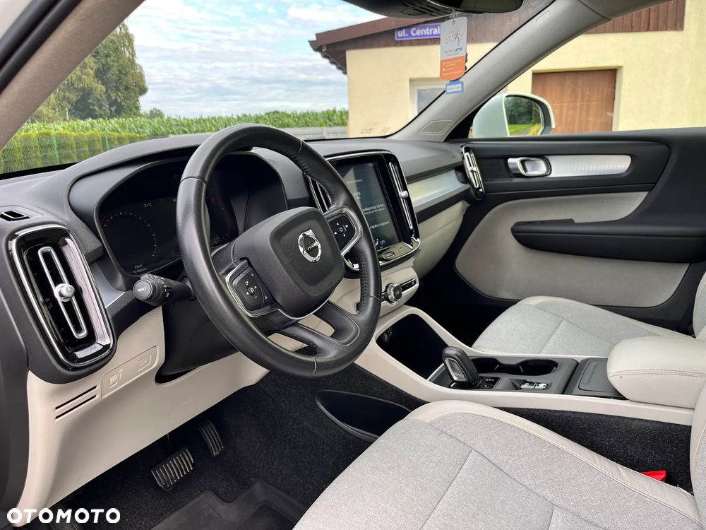 Volvo XC 40 T4 - 10