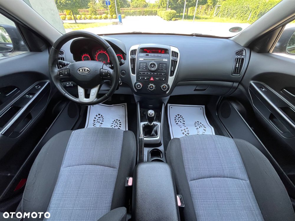 Kia Ceed 1.4 CVVT ISG Vision - 17