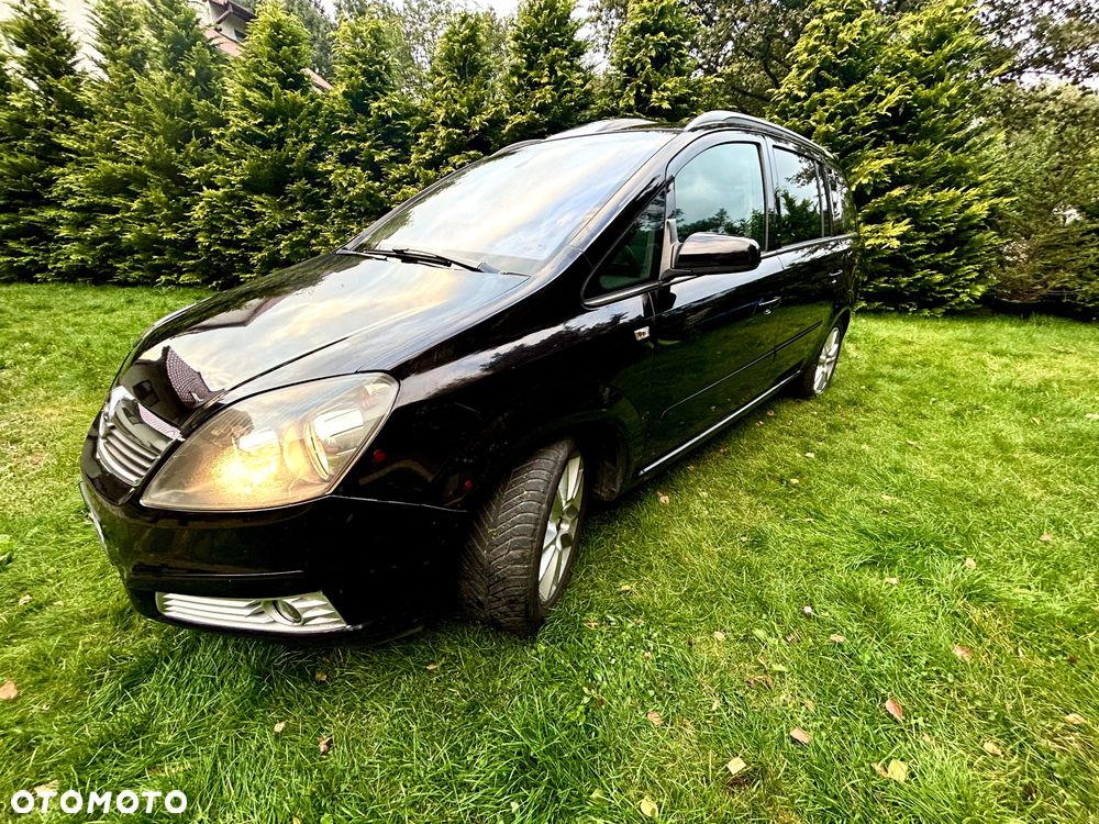 Opel Zafira ver-1-9-cdti-cosmo-activeselect - 3