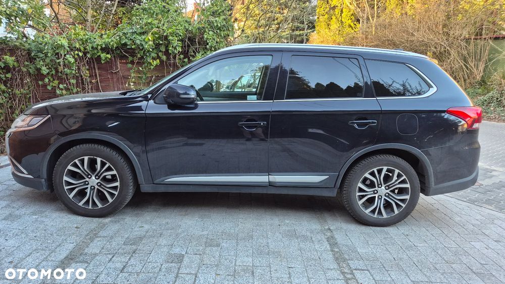 Mitsubishi Outlander 2.0 Intense Comfort 4WD CVT - 3
