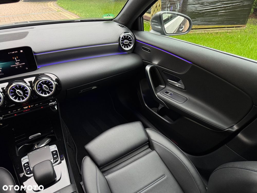 Mercedes-Benz Klasa A 180 d Style 7G-DCT - 17