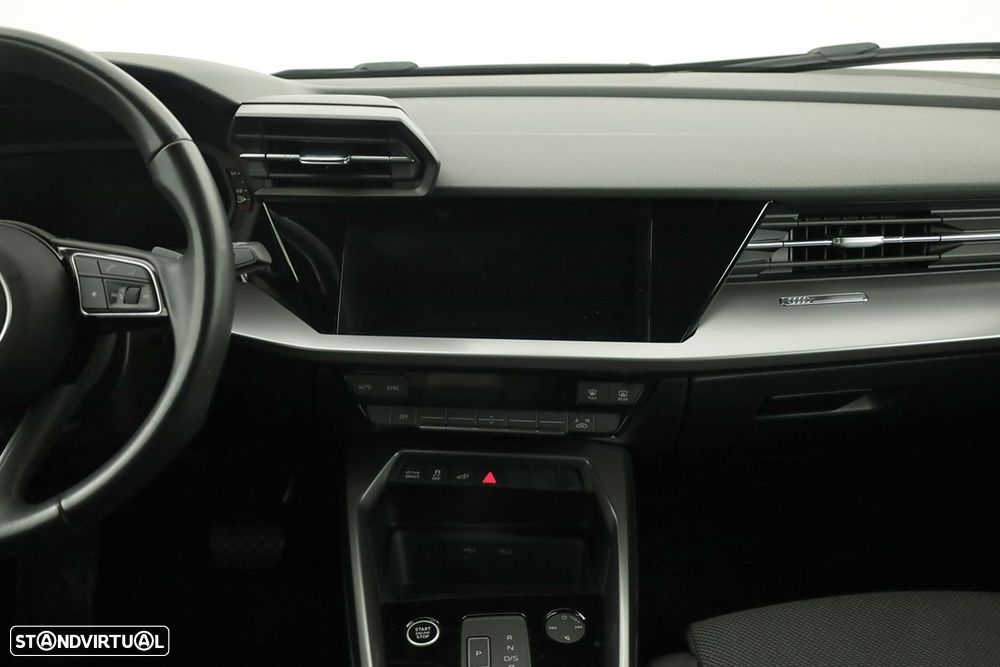 Audi A3 Sportback 45 TFSIe S line - 9