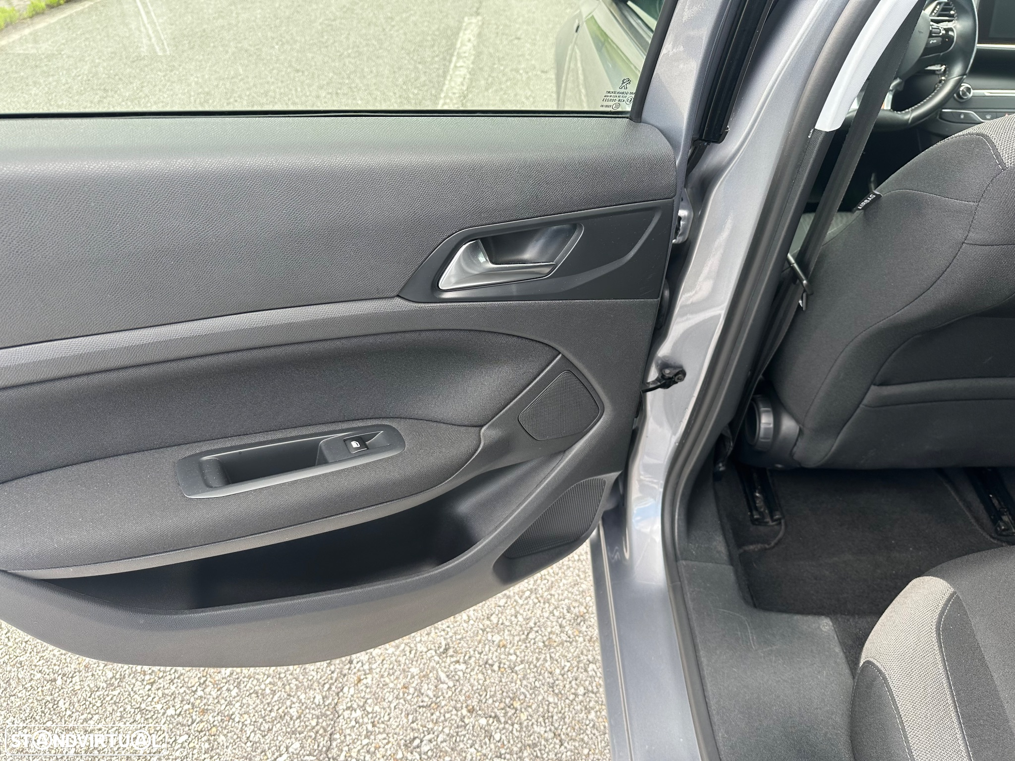 Peugeot 308 1.6 BlueHDi Allure - 18