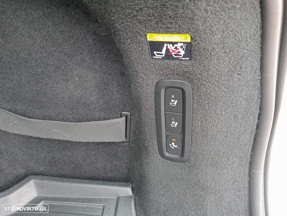 Volvo V90 D5 AWD Geartronic Momentum Pro - 15