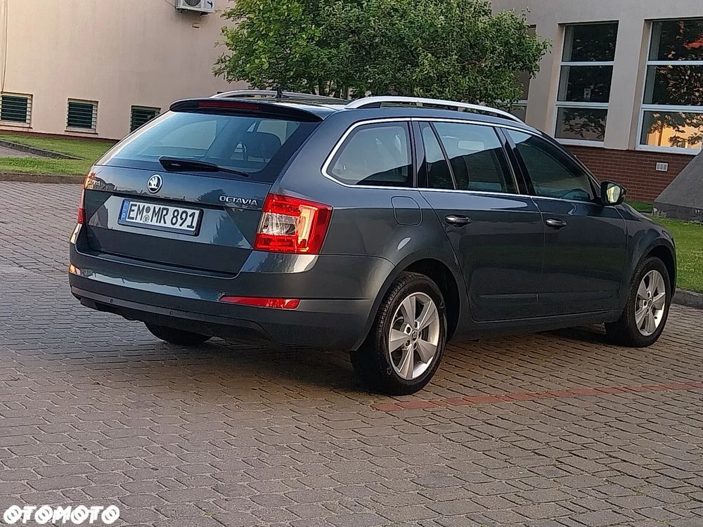 Skoda Octavia 2.0 TDI DSG Premium Edition - 4