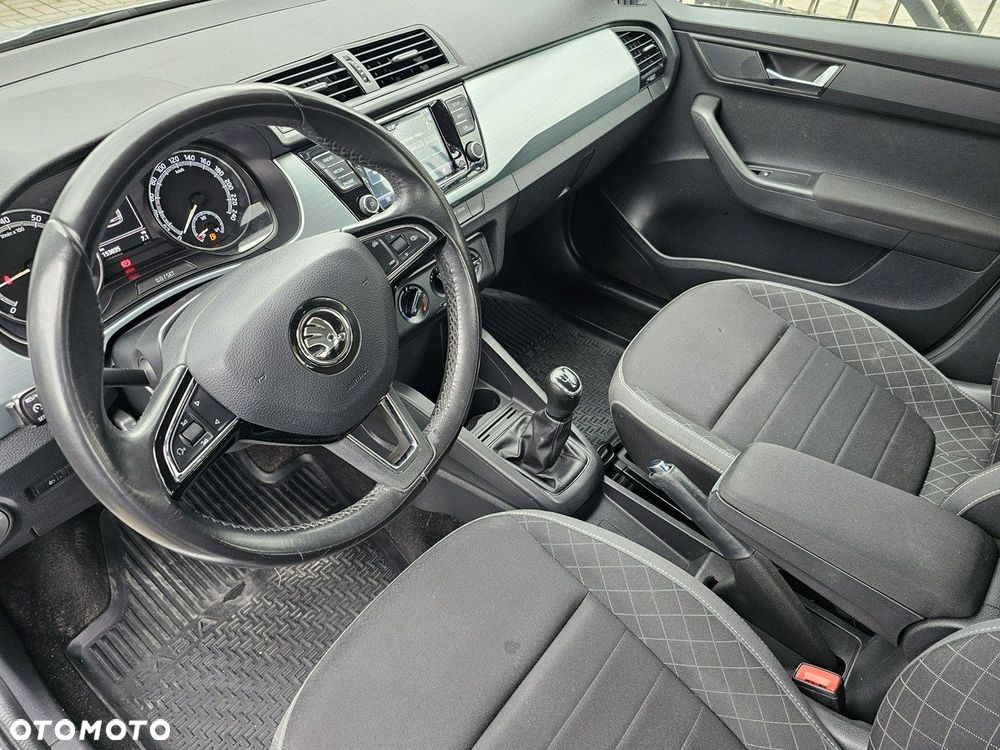 Skoda Fabia - 21