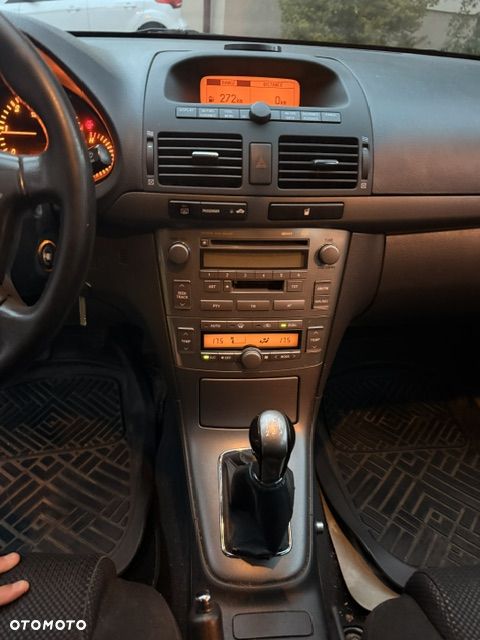 Toyota Avensis 2.0 D-4D Prestige - 12