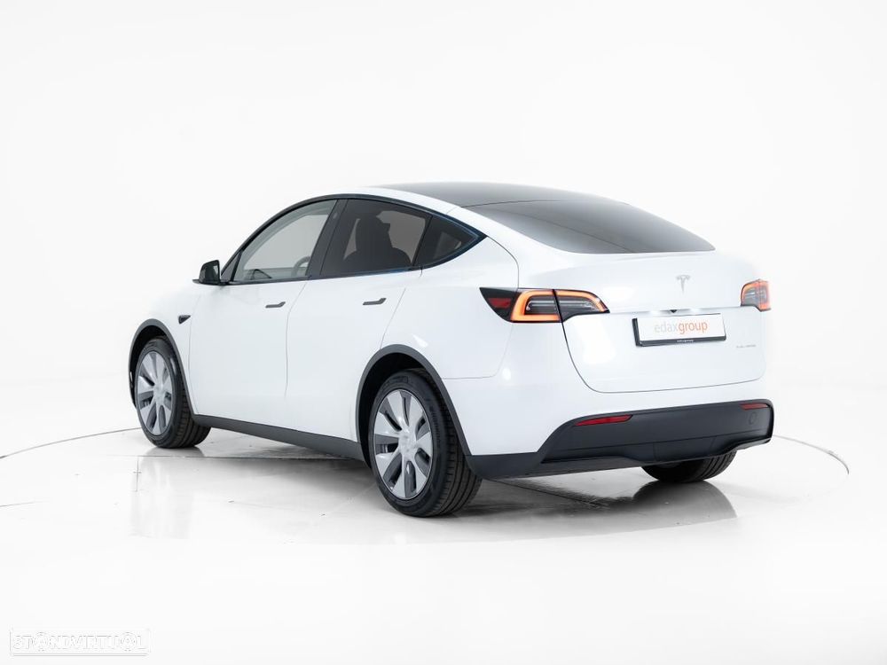 Tesla Model Y Long Range Dual Motor AWD - 5