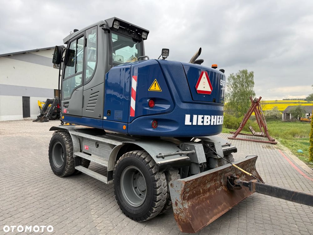 Liebherr 912 Rototilt + Szczypce - 13