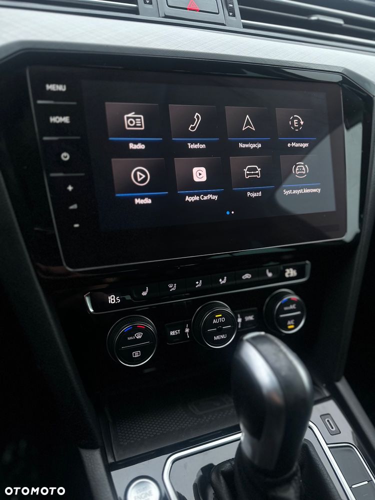 Volkswagen Passat 1.4 TSI DSG BlueMotion Technology Exclusive - 29