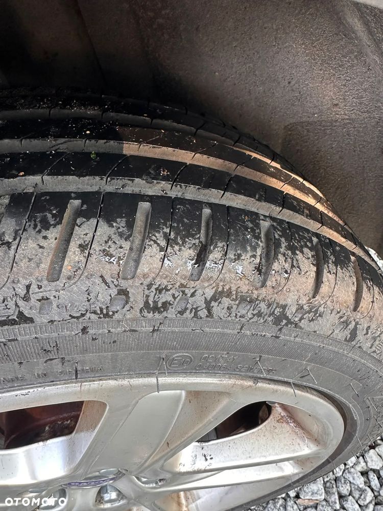 Volvo S40 2.0 - 14