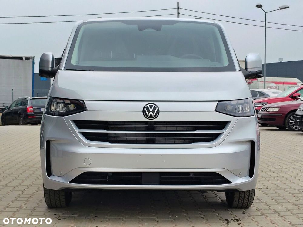 Volkswagen Transporter Transporter Furgon silnik: 2,0 l TDI 150 KM / skrzynia biegów: 8-biegowa automatyczna rozstaw osi: 3500 mm - 2