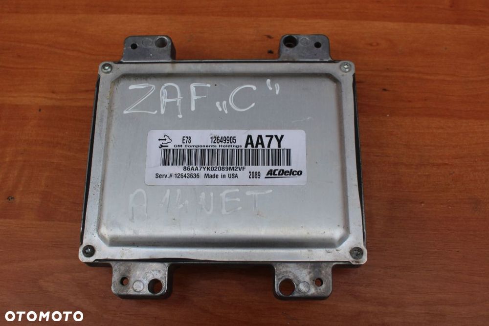 KOMPUTER STEROWNIK SILNIKA OPEL ZAFIRA C A14NET 13649905