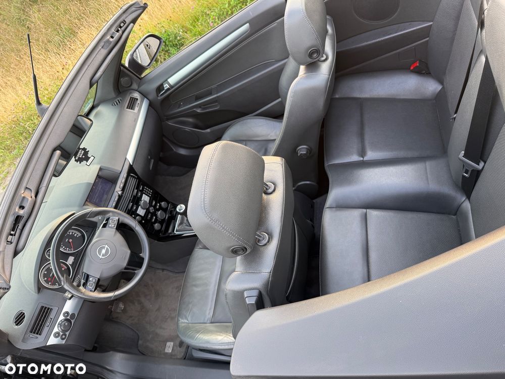 Opel Astra 1.9 CDTI DPF NAVI - 15