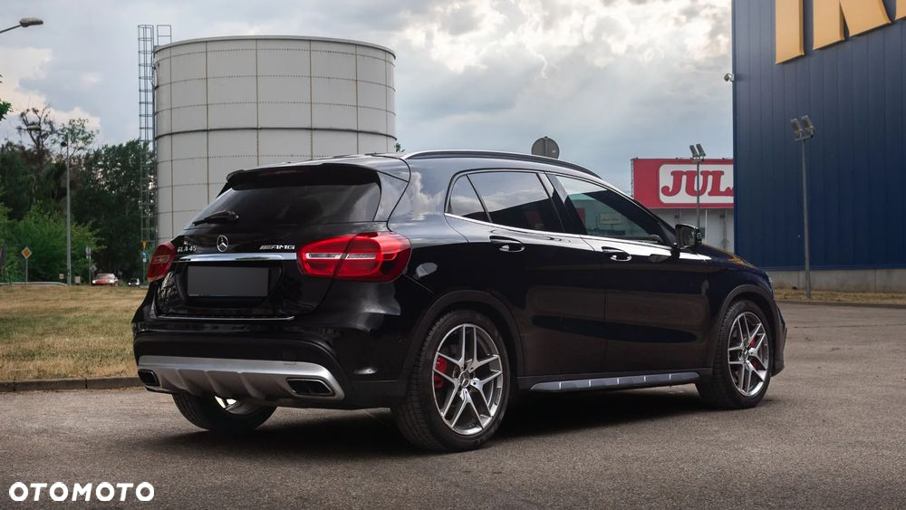 Mercedes-Benz GLA 45 AMG 4-Matic - 3