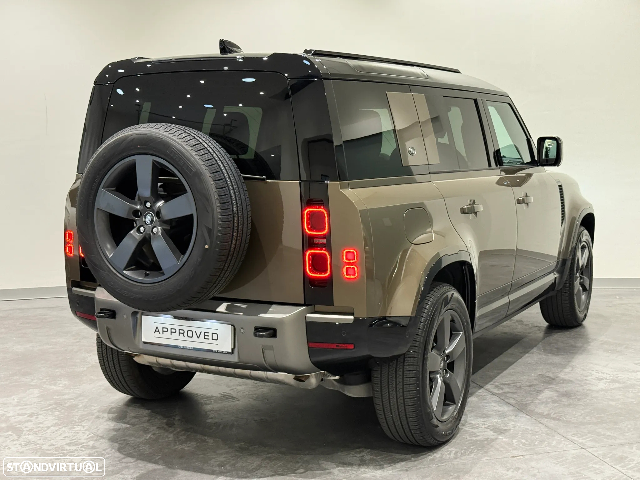 Land Rover Defender 2.0 P400e 110 AWD X-Dynamic SE - 5