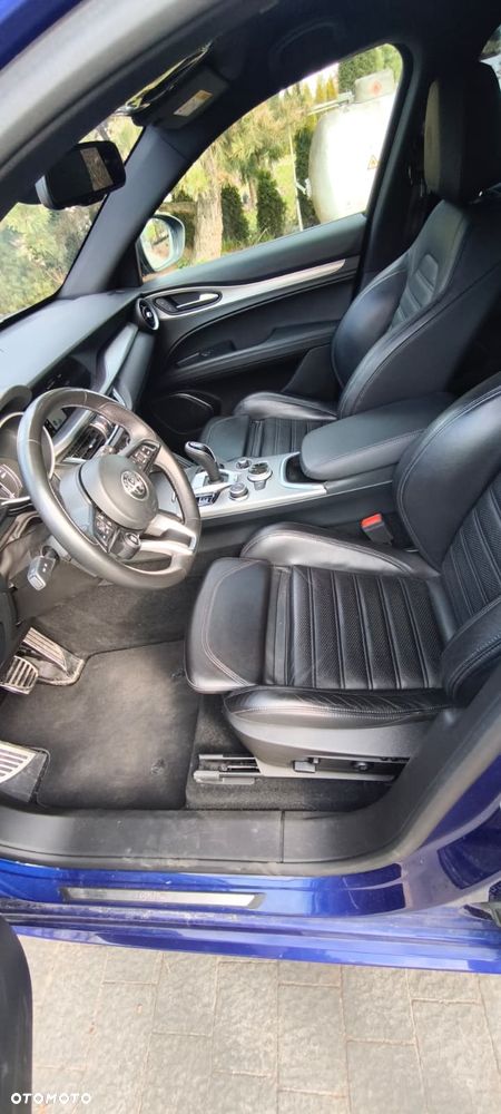Alfa Romeo Stelvio 2.0 Turbo Veloce Q4 - 23