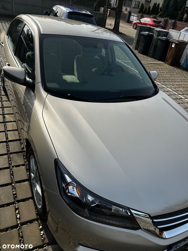 Honda Accord 2.4 LX - 17