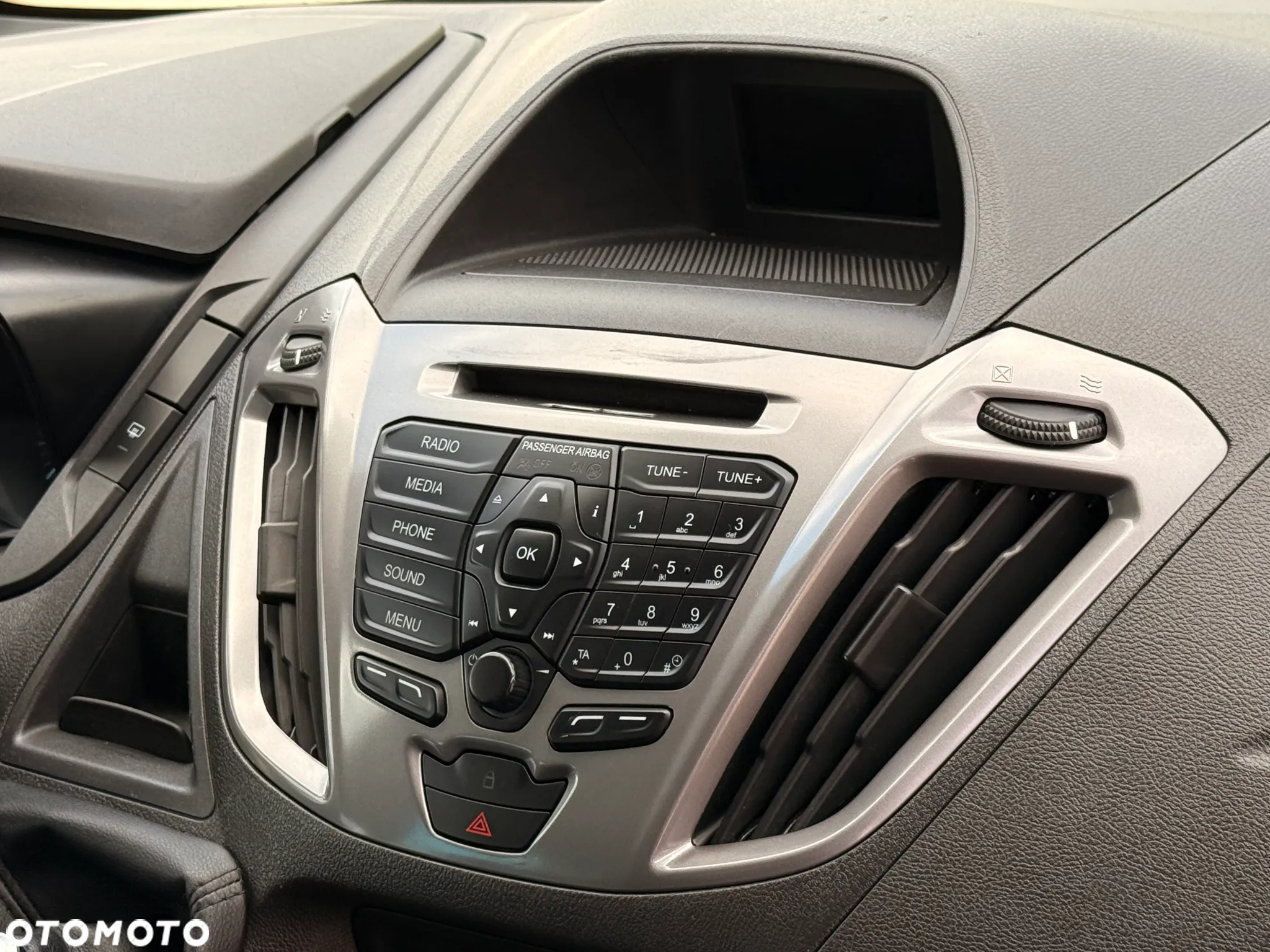 Ford Transit Custom 310 L2H1 PKW VA Trend - 27
