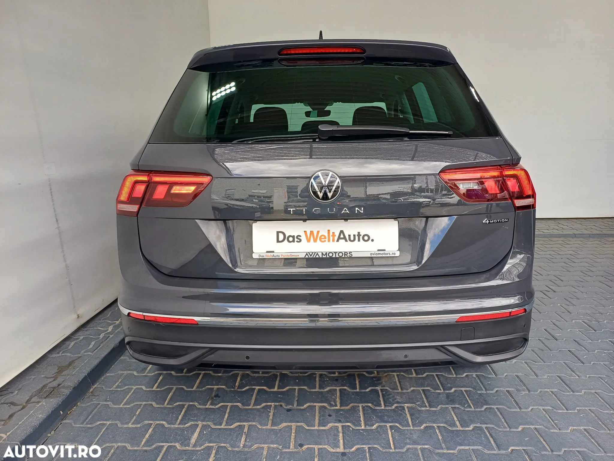 Volkswagen Tiguan 2.0 TDI SCR DSG 4Motion Life - 31
