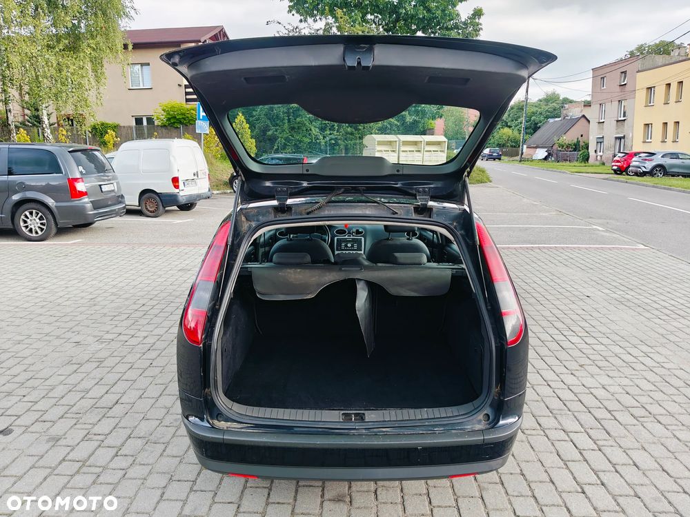 Ford Focus TDCi Ghia - 18