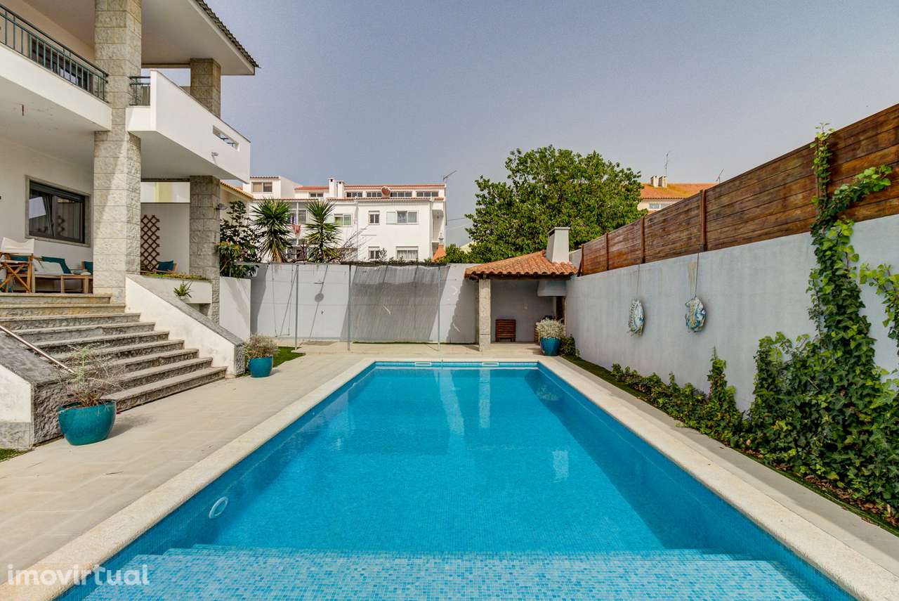 Moradia independente com piscina, em Fanqueiro - Loures - Grande imagem: 2/60