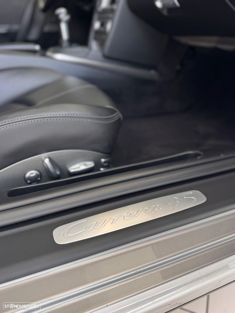 Porsche 911 (997) Carrera 4 S - 19