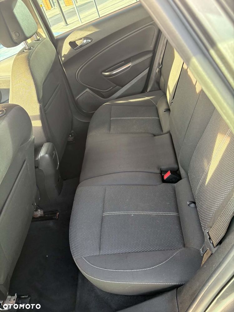Opel Astra 2.0 CDTI DPF Cosmo - 11