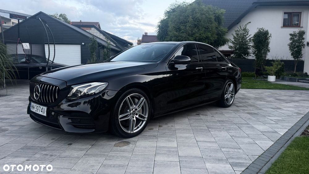 Mercedes-Benz Klasa E 300 9G-TRONIC - 18