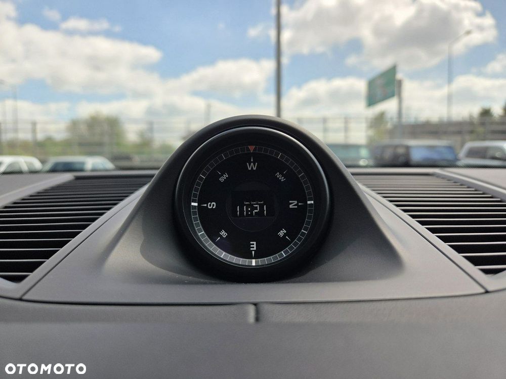 Porsche Macan Standard - 25