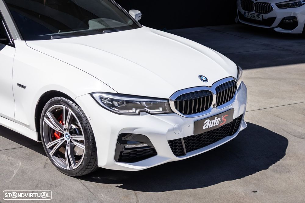 BMW 330 e Pack Desportivo M Pro Auto - 5