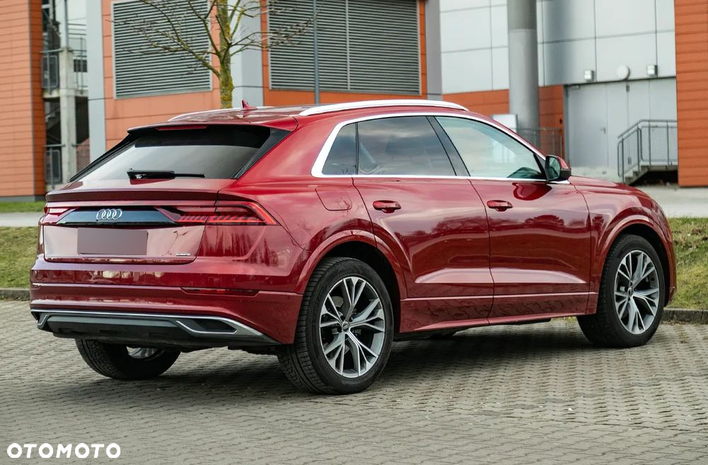 Audi Q8 - 6