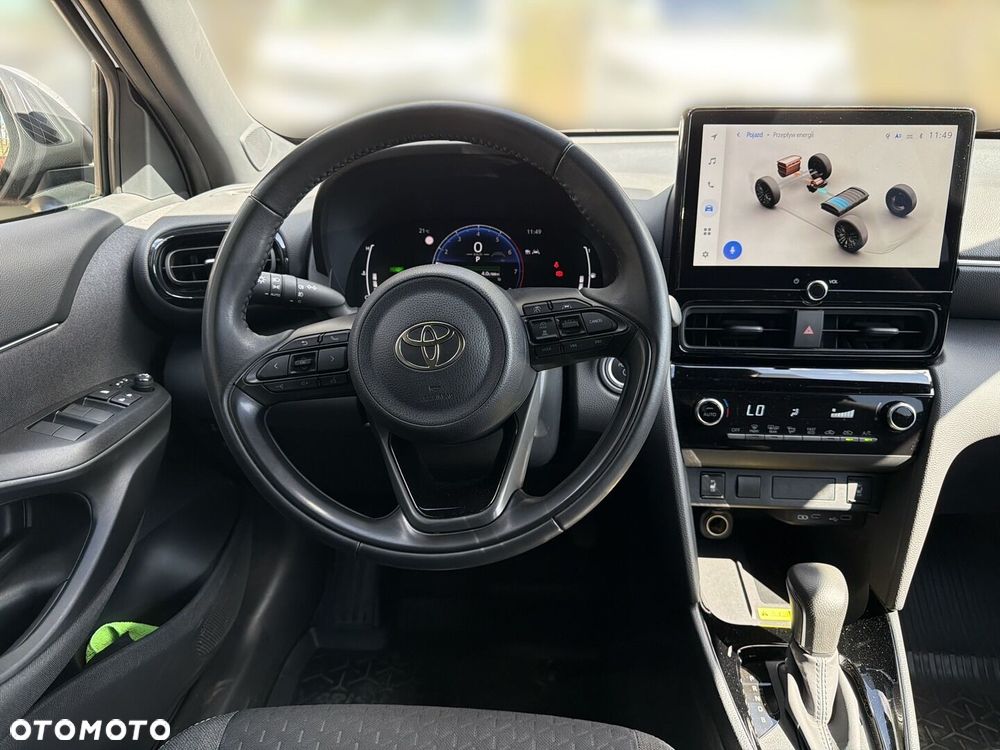 Toyota Yaris Cross - 18