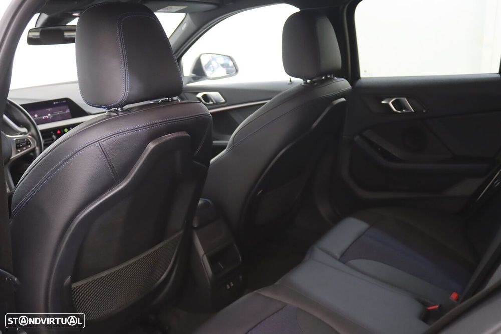 BMW 116 d Pack Desportivo M Auto - 8