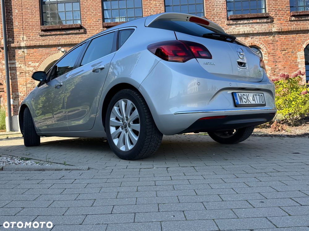Opel Astra 1.6 CDTI Cosmo - 37