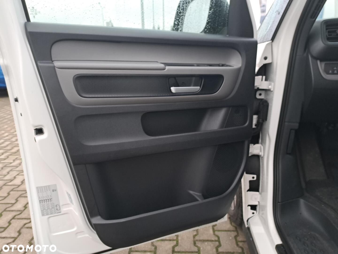 Volkswagen ID. Buzz - 12