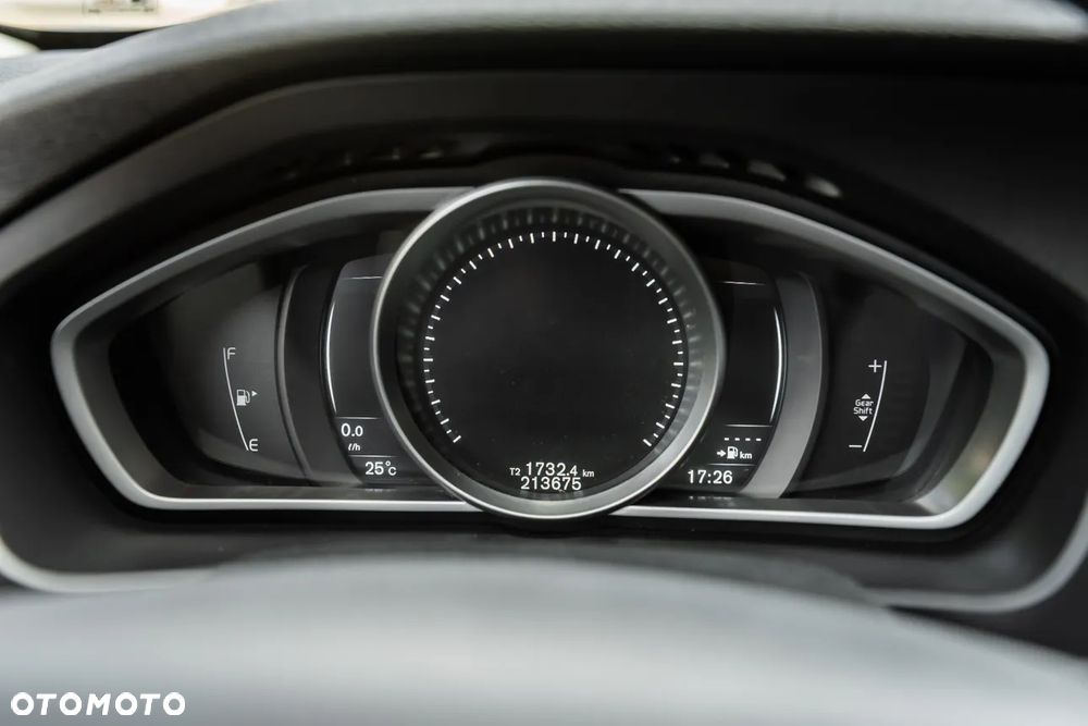 Volvo V40 - 20