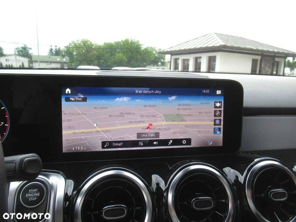 Mercedes-Benz GLB 200 7G-DCT - 16