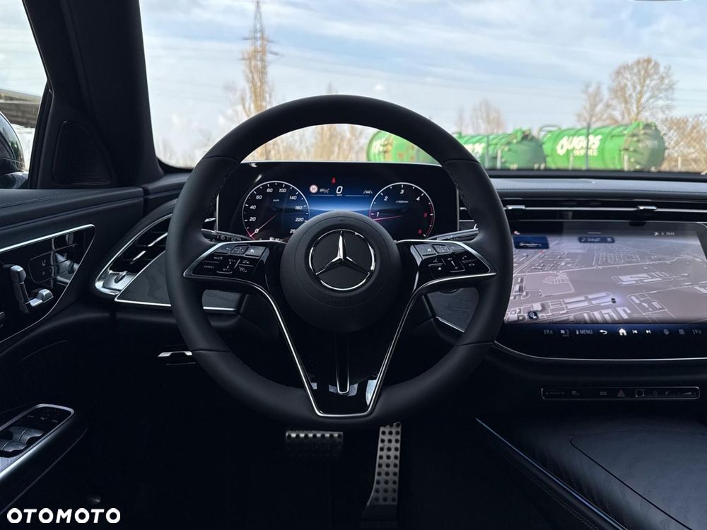 Mercedes-Benz Klasa E - 20