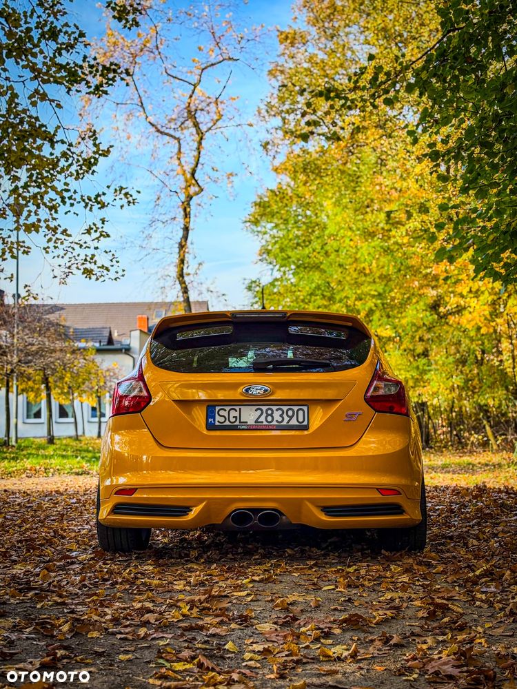 Ford Focus 2.0 EcoBoost ST - 5