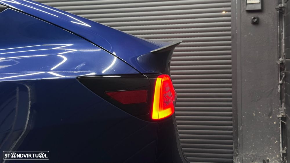 Tesla Model Y Performance Dual Motor AWD - 8