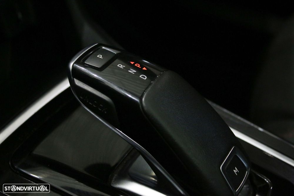 Peugeot 308 1.2 PureTech GT EAT8 - 26