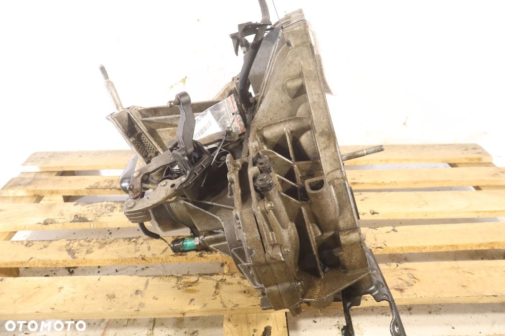 SKRZYNIA BIEGÓW 5 BIEGOWA DACIA DOKKER LIFT 1.6 JR5076S - 3